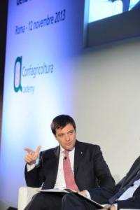 Il sindaco di Novara, Andrea Ballarè